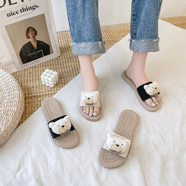 Model nou de papuci dama cu urs 3D