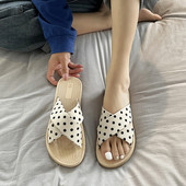 Papuci moderni de dama cu talpa cu buline