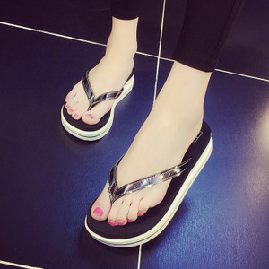 Γυναικείες casual παντόφλες  με επίπεδη σόλα