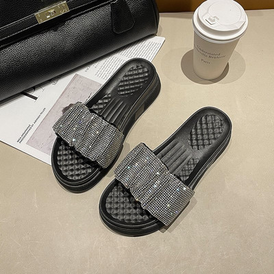 Model nou de papuci de dama cu pietre in doua culori