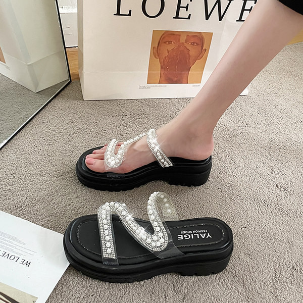 Papuci moderni de dama cu curea din silicon, pietre si perle