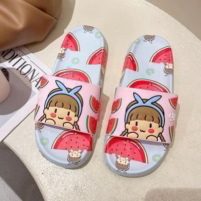 Παντόφλες casual με σόλα από καουτσούκ και έγχρωμη εκτύπωση