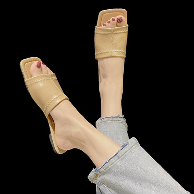 Papuci de dama din piele cu talpa plata - model patrat