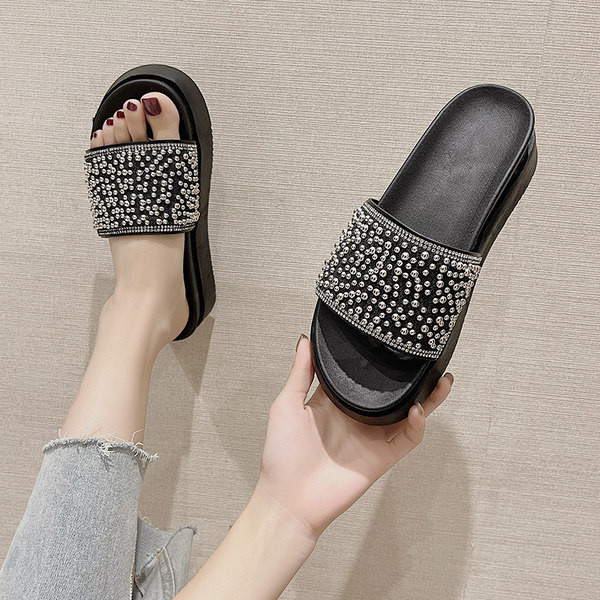 Papuci dama cu margele si talpa plata in doua culori