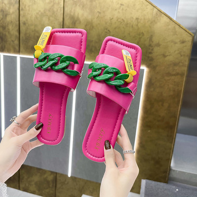 Μοντέρνες γυναικείες παντόφλες από οικολογικό δέρμα