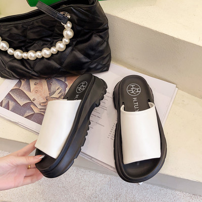 Model nou de papuci de dama din imitatie de piele cu talpa aspra