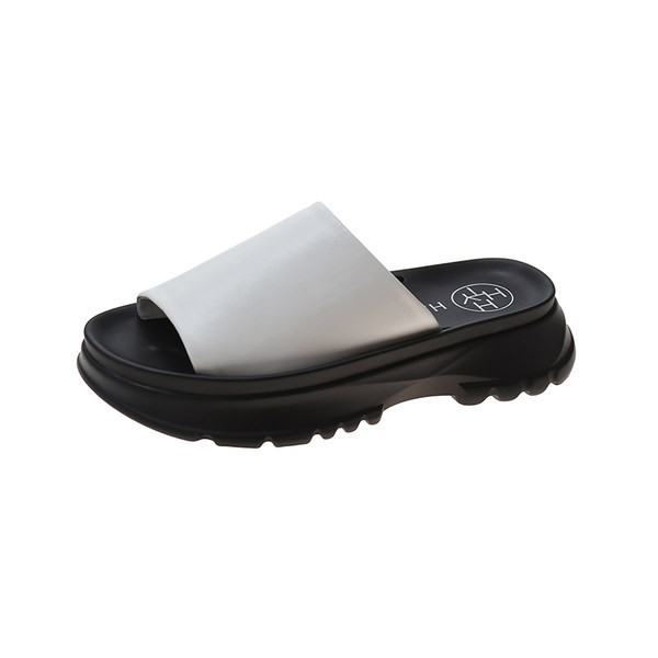 Model nou de papuci de dama din imitatie de piele cu talpa aspra