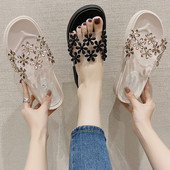 Sieviešu čības dekorētas ar akmeņiem un 5 cm zoli