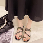 Jauns sieviešu čību modelis no eko ādas ar metāla ķēdīti