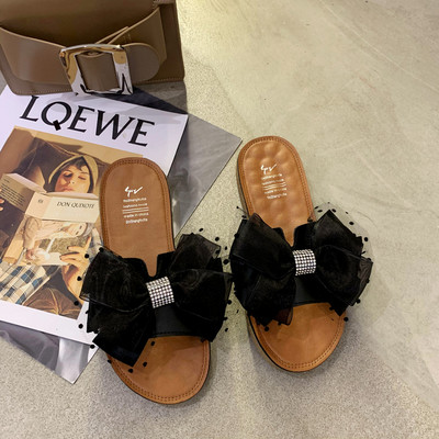 Model nou de papuci de dama cu panglica, pietre si tul