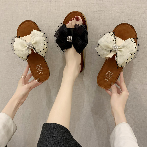 Model nou de papuci de dama cu panglica, pietre si tul