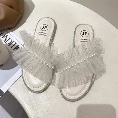 Model nou de papuci de dama cu perle si tul