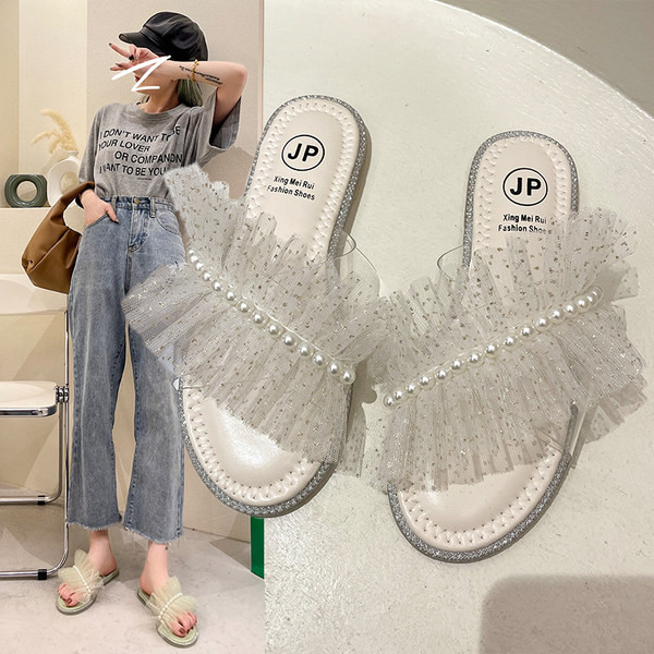 Model nou de papuci de dama cu perle si tul