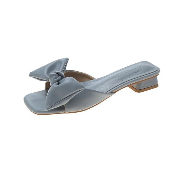 Jauns sieviešu čību modelis no mākslīgās ādas ar lenti un kvadrātveida papēdi