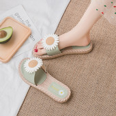 Papuci casual cu o margareta potriviti pentru plaja