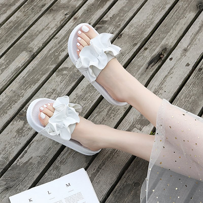 Papuci de dama cu decor cret si talpa plata