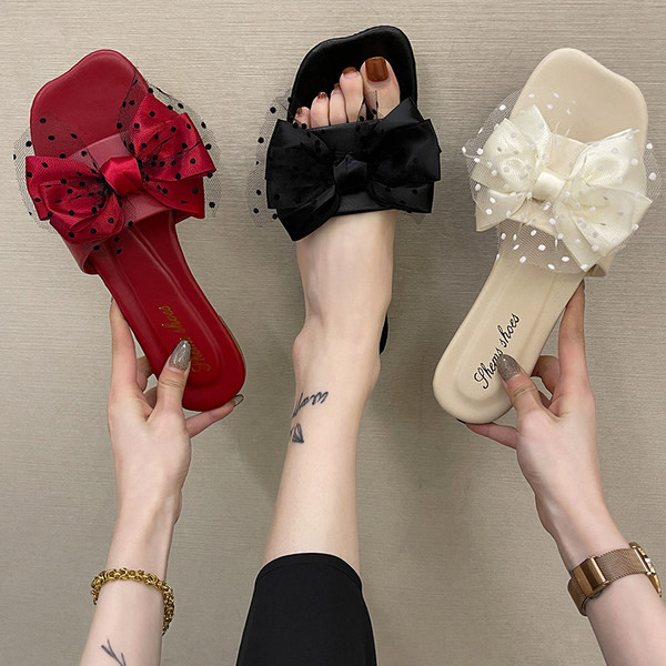 Papuci de dama actuali cu panglica si tul