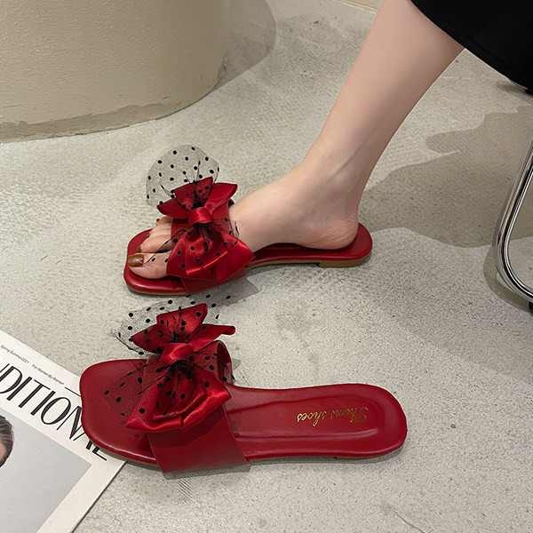 Papuci de dama actuali cu panglica si tul