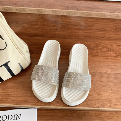 Model nou de papuci de dama cu bretele si talpa plata - in alb si negru