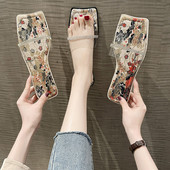 Γυναικείες παντόφλες με διακοσμητικές πέτρες