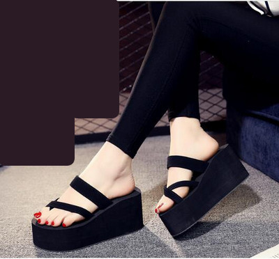 Papuci de dama antiderapanti intre degete cu platforma inalta