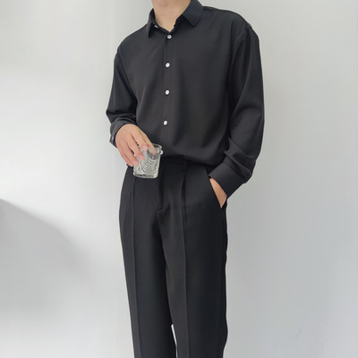 Ανδρικό μοντέρνο πουκάμισο με κουμπιά και κλασικό κολάρο