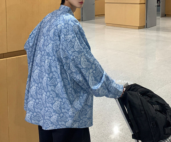 Cămașă lată pentru bărbați din denim cu buzunar