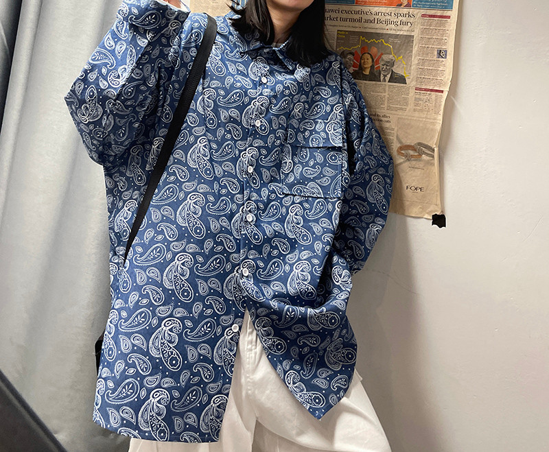 Cămașă lată pentru bărbați din denim cu buzunar