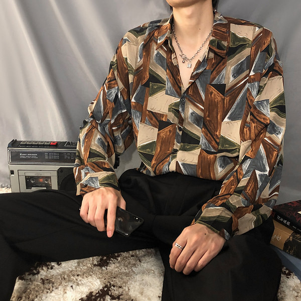 Cămașă colorată pentru bărbați cu mâneci lungi - model gratuit