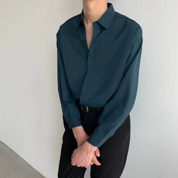 Cămașă modernă pentru bărbați cu guler clasic și mâneci lungi