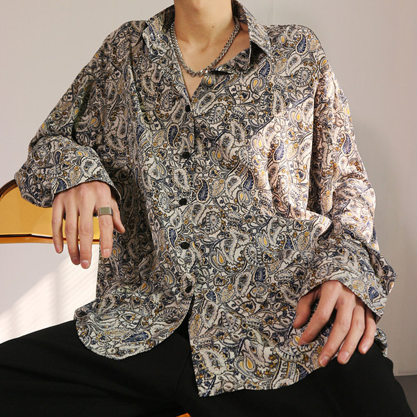 Cămașă casual pentru bărbați cu guler și model clasic