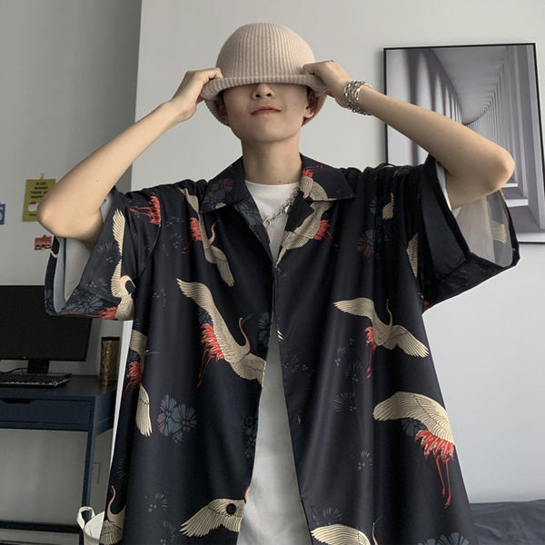 Cămașă largă de vară cu model colorat