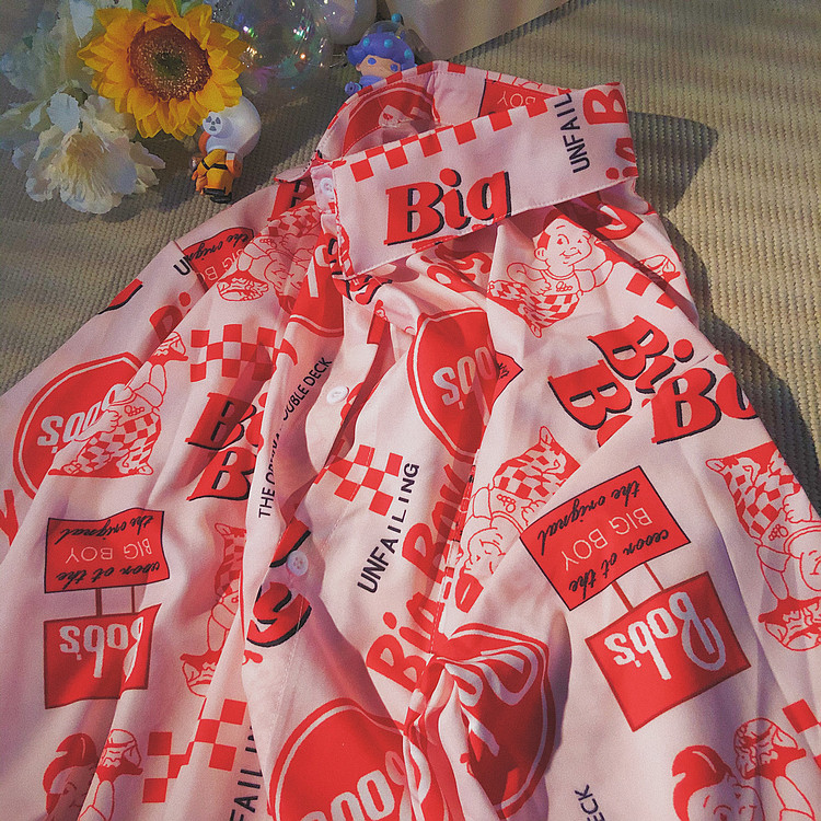 Cămașă pentru bărbați cu model și guler clasic