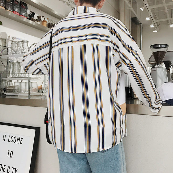 Plašs ikdienas vīriešu krekls - svītrains modelis