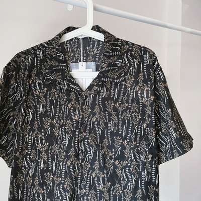 Cămașă casual pentru bărbați cu mâneci scurte și guler clasic - mai multe culori