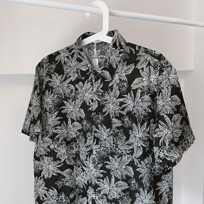 Cămașă casual pentru bărbați cu mâneci scurte și guler clasic - mai multe culori