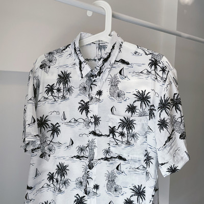 Cămașă casual pentru bărbați cu mâneci scurte și guler clasic - mai multe culori