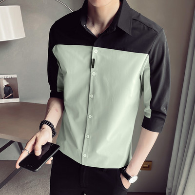 Κομψό ανδρικό πουκάμισο με κουμπιά και κλασικό κολάρο