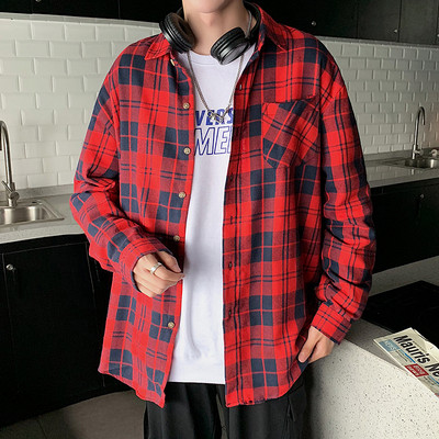 Cămașă pentru bărbați cu buzunar și emblemă