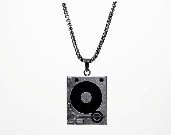 Ανδρική ατσάλινη αλυσίδα  με μενταγιόν