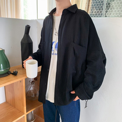 Sporta-gadījuma vīriešu krekls ar apjomīgām kabatām