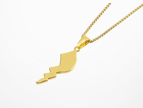 Μοντέρνα ανδρική μακρά αλυσίδα με μενταγιόν