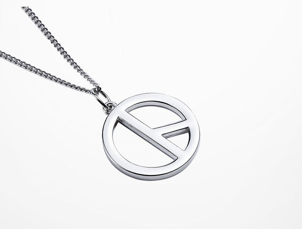 Ανδρική καθημερινή αλυσίδα με μενταγιόν