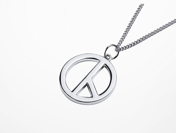 Ανδρική καθημερινή αλυσίδα με μενταγιόν