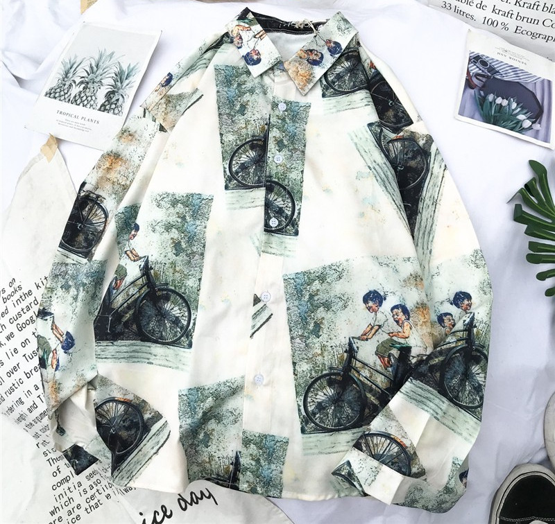 Cămașă bărbătească model larg cu guler clasic și mâneci lungi în modele colorate