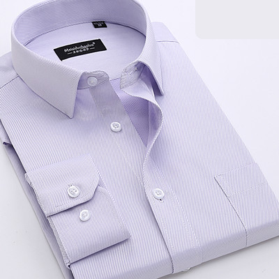 Ανδρικό πουκάμισο με κλασικό κολάρο με μακριά μανίκια και κουμπιά