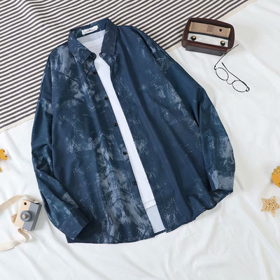 Jauna modeļa vīriešu krekls ar klasisku apkakli un garām piedurknēm