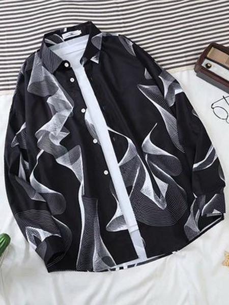 Jauna modeļa vīriešu krekls ar klasisku apkakli un garām piedurknēm