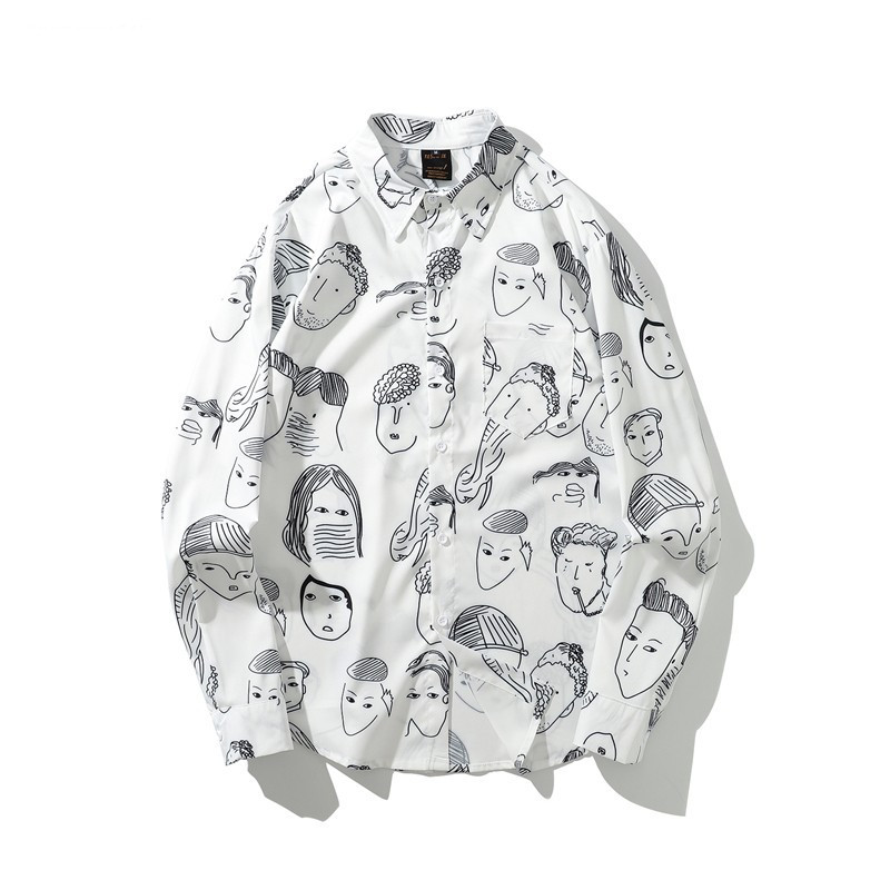 Vīriešu krekls ar aplikāciju un brīvu rakstu