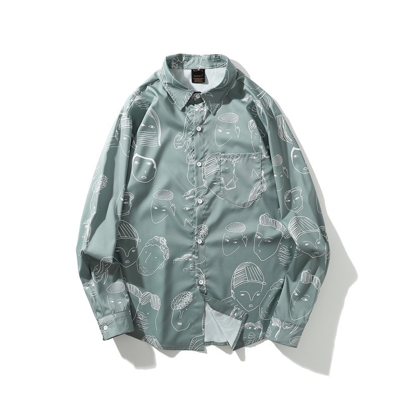 Vīriešu krekls ar aplikāciju un brīvu rakstu